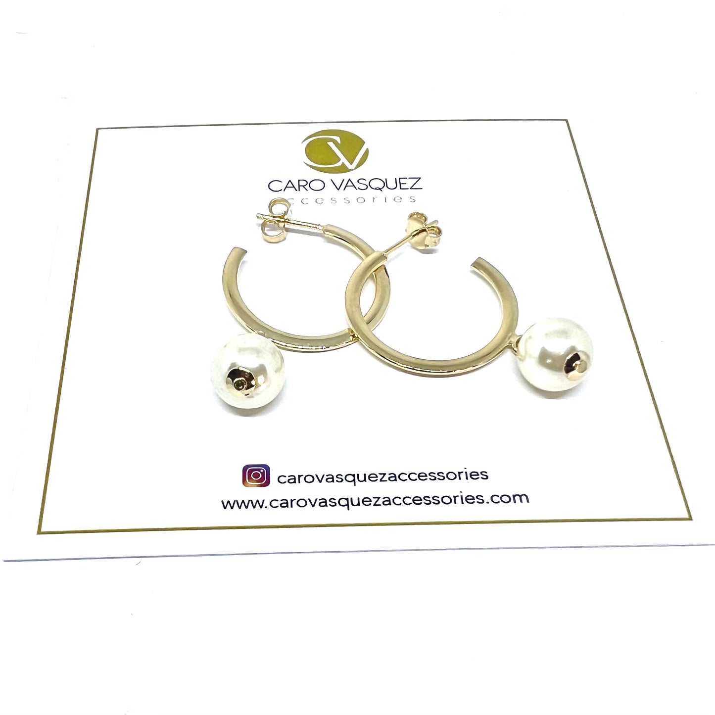 Medium Hoop and Pearl