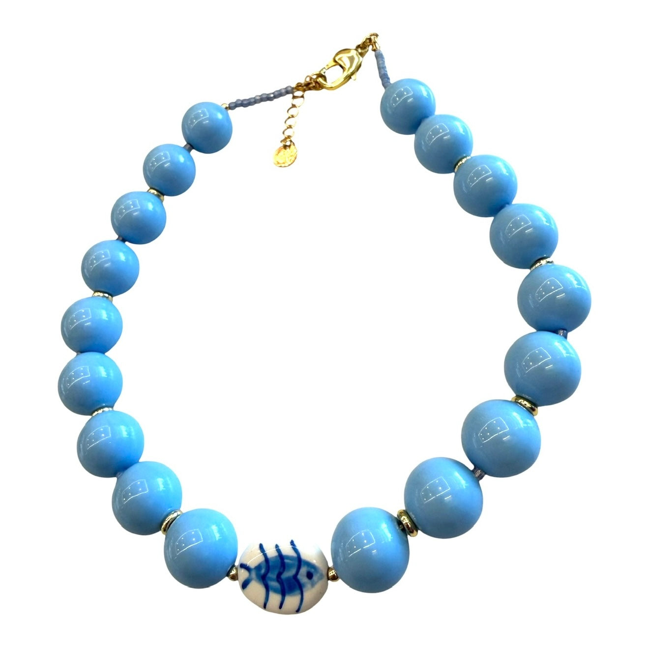 Blue medium chiclets and fish